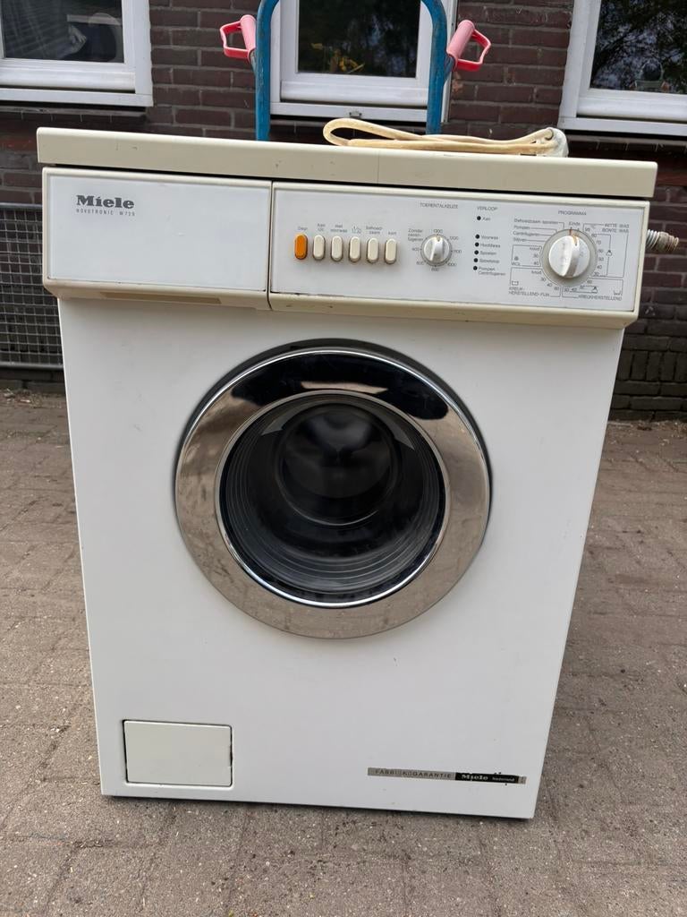 miele w729 wasmachine, Witgoed en Apparatuur, Ophalen, 1200 tot 1600 toeren, Gebruikt, Voorlader