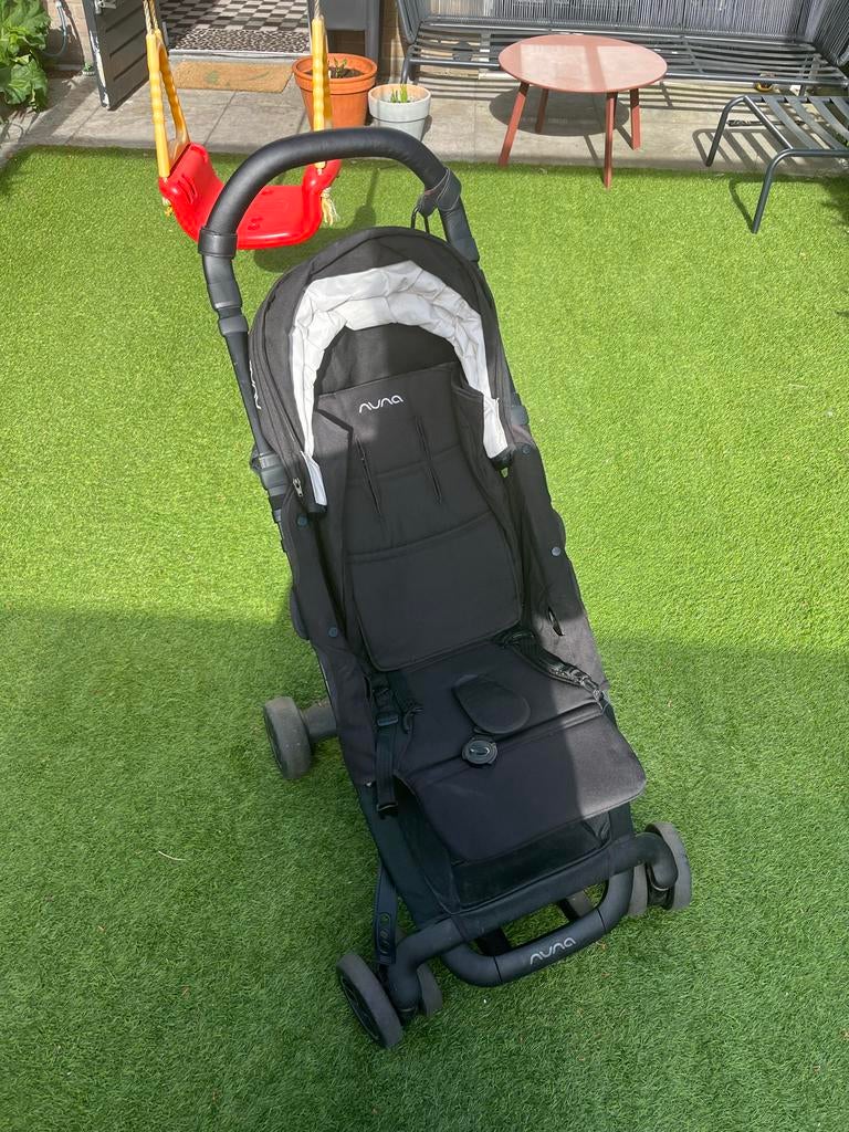 Opvouwbare Nuna buggy - 2,5 jaar oud, Kinderen en Baby's, Buggy's, Ophalen, Gebruikt, Overige merken