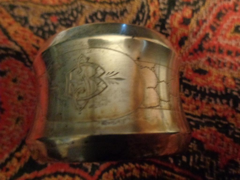 zilveren servet ring met sierlettrs J/B schildpad motief, Ophalen of Verzenden, Zilver