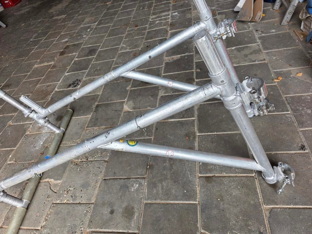 Skyworks uitwijkconsoles 75 x 135, Doe-het-zelf en Verbouw, Steigers, Ophalen, Zo goed als nieuw, Daksteiger, Minder dan 2 meter