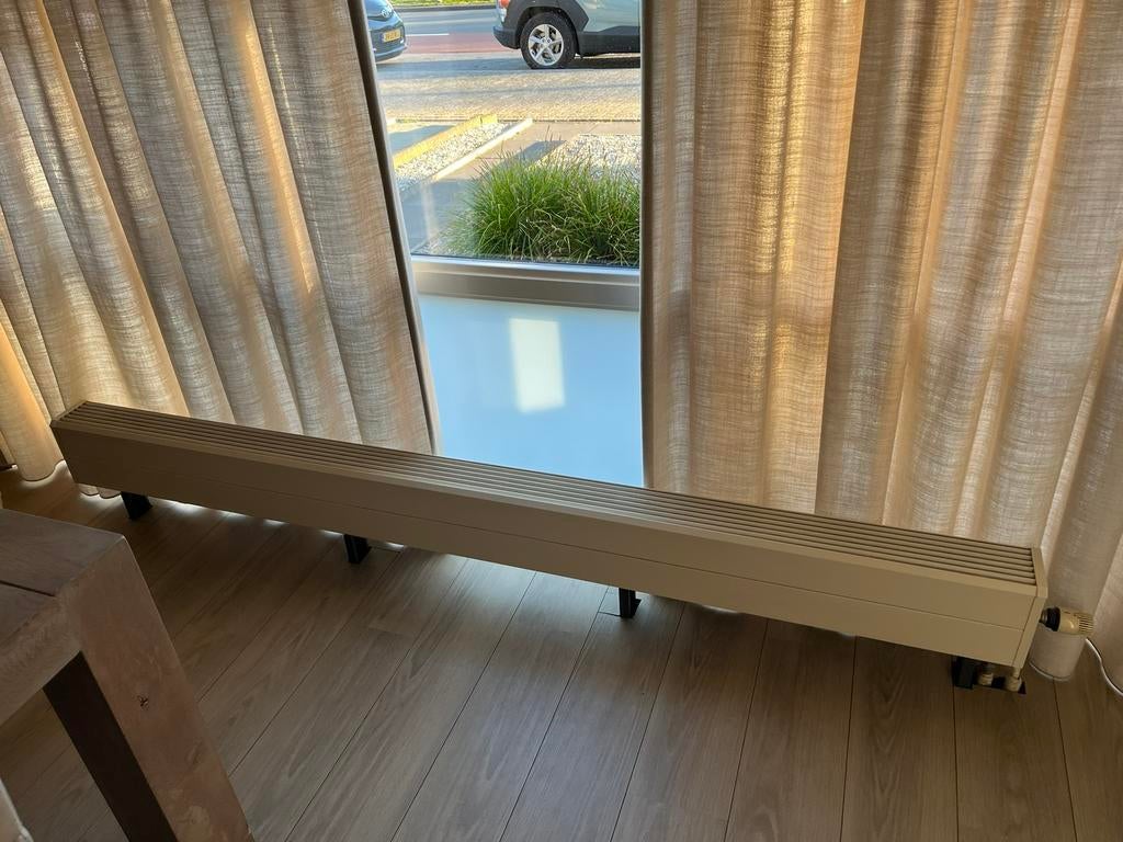 Te koop convector, Doe-het-zelf en Verbouw, Verwarming en Radiatoren, 30 tot 80 cm, Gebruikt, Overige typen, 150 cm of meer