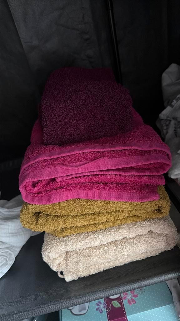 New baumwolle, Huis en Inrichting, Badkamer | Badtextiel en Accessoires, Nieuw, Handdoek, Paars, Ophalen