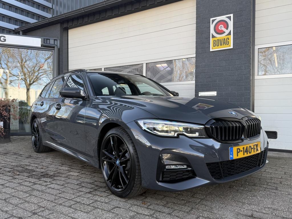 BMW 3 Serie Touring 320e Bns M-Sport pano/leer/vol!, Auto's, Automaat, 1998 cc, 1800 kg, Gebruikt