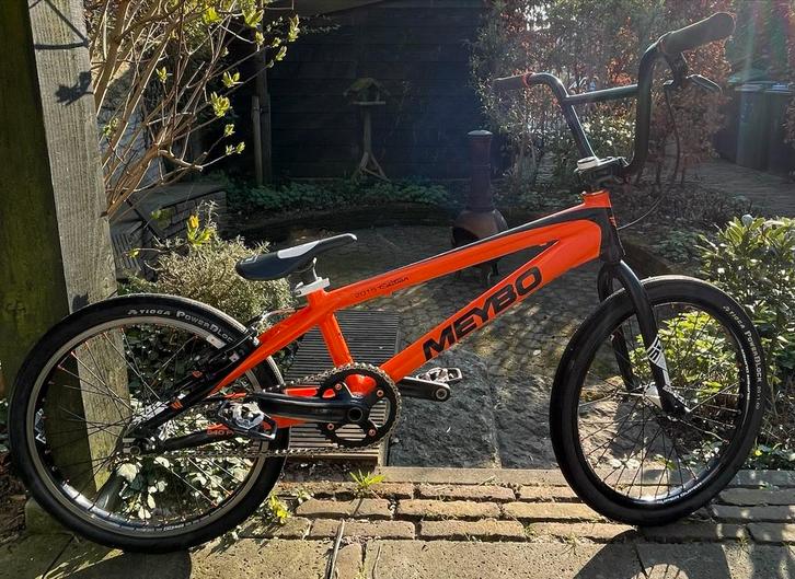 Meybo pro XL oranje BMX cross fiets, Fietsen en Brommers, Fietsen | Crossfietsen en BMX, Gebruikt, 20 tot 24 inch, Aluminium, V-brakes