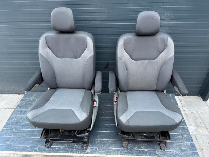 stoelen Renault Trafic Opel Vivaro Nissan  Primastar 2001-14, Auto-onderdelen, Interieur en Bekleding, Nissan, Opel, Renault, Ophalen of Verzenden