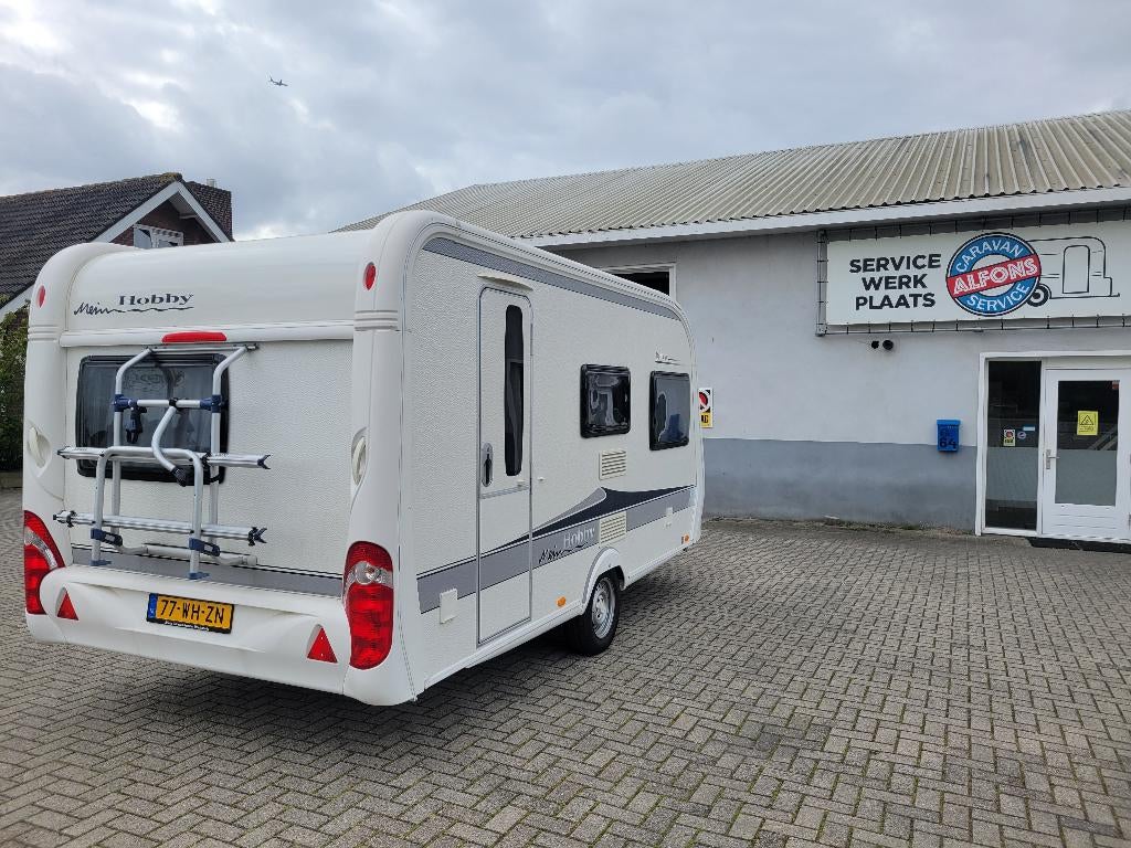 Hobby  440 SF uit 2012, Caravans en Kamperen, Hobby, Schokbreker, Bedrijf, Treinzit
