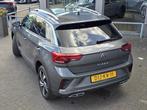 Volkswagen T-Roc 1.5 TSI R-Line Edition Virtual Cockpit Stuu, Stof, 4 cilinders, 150 pk, Origineel Nederlands