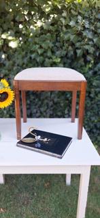 Vintage voetenbankje, bankje, stoel, hout, nieuwe stoffering, Minder dan 50 cm, Gebruikt, Vintage, Minder dan 50 cm