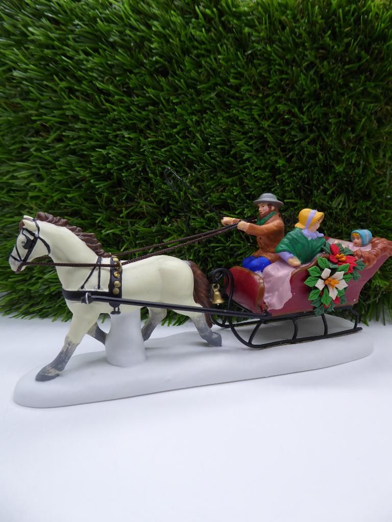 Department 56  Family sleigh ride  -  Ik ruim op, Ophalen of Verzenden, Zo goed als nieuw