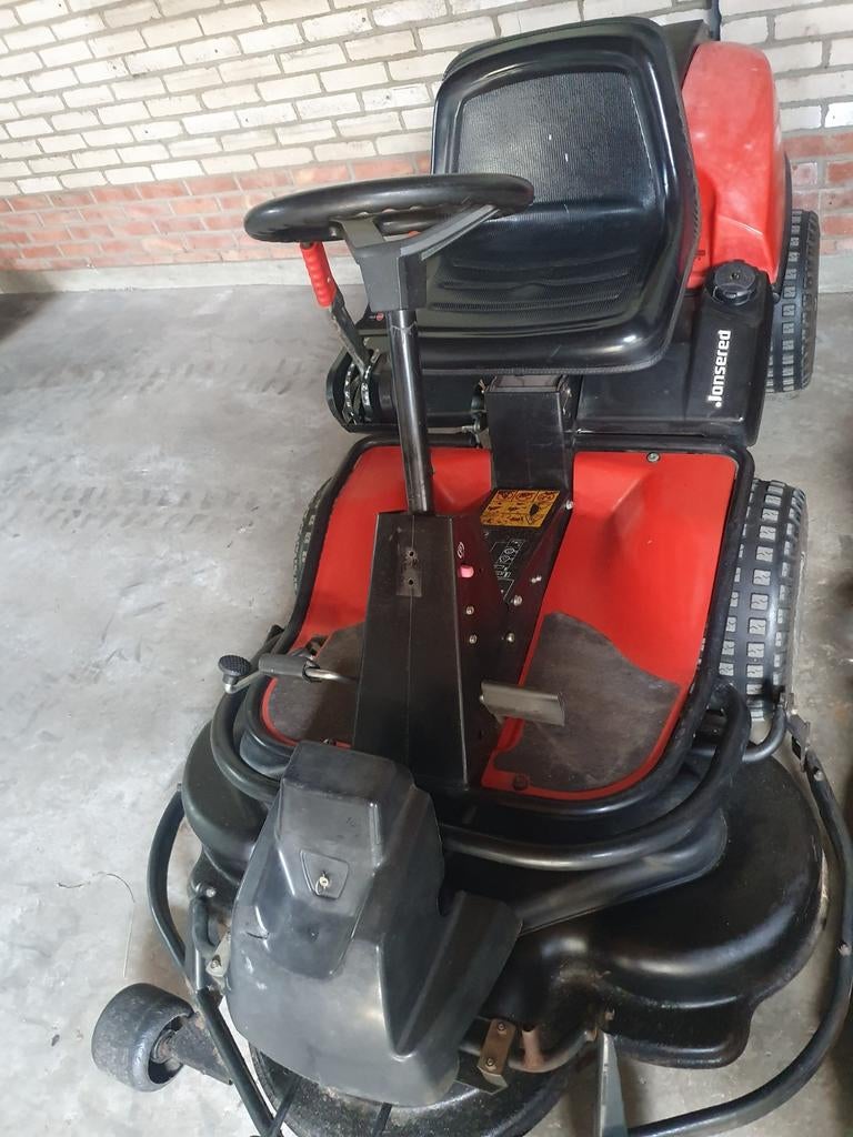 Johnsered fr 2116 zitmaaier, Ophalen, Gebruikt