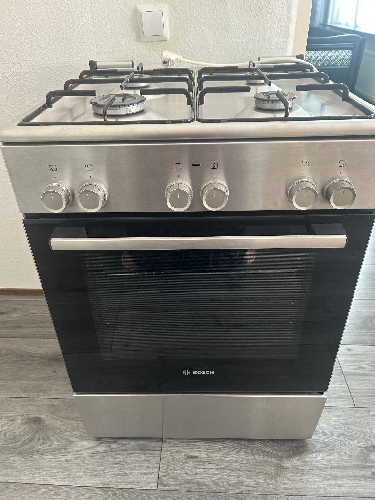 Bosh gasfornuis, Witgoed en Apparatuur, Fornuizen, Ophalen, Gebruikt, 60 cm of meer, 4 kookzones