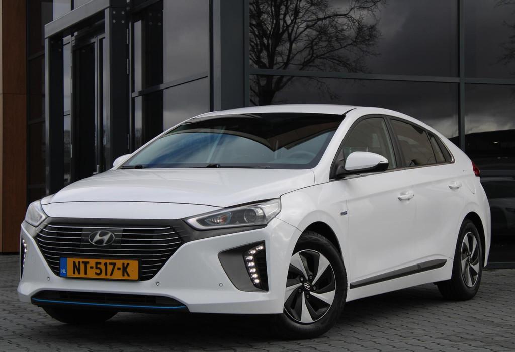 Hyundai IONIQ 1.6 GDi Hybrid | Adaptief | Infinity Audio, Auto's, Hyundai, 1345 kg, Stof, Gebruikt, Wit