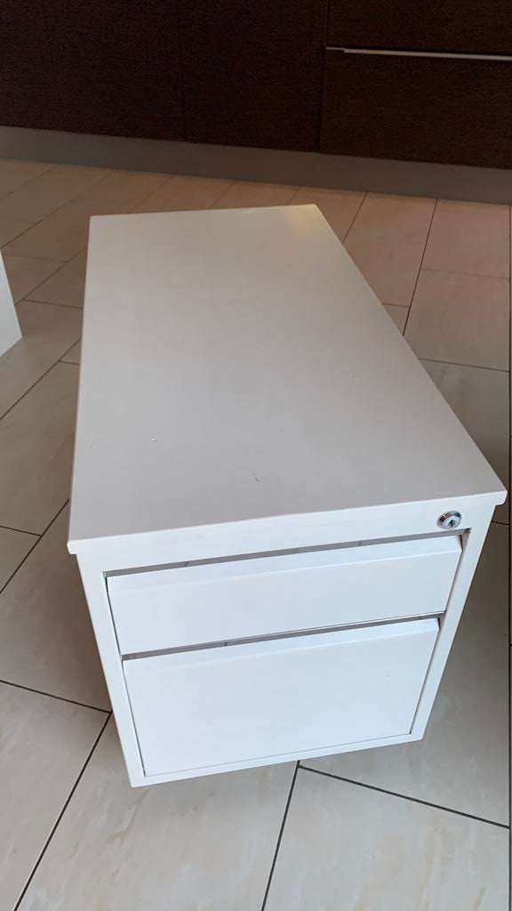 Metalen rolladekast op wielen - 55x42x80,5 cm, Ophalen, Gebruikt, 50 tot 100 cm, Minder dan 100 cm