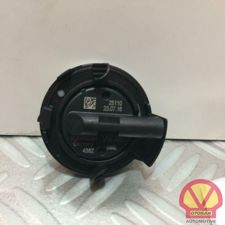 vw golf 7 facelift druk airbag sensor crashsensor 5q0959354, Gebruikt, Volkswagen, Volkswagen AG, Berliner Ring 2
38440  Wolfsburg, DE