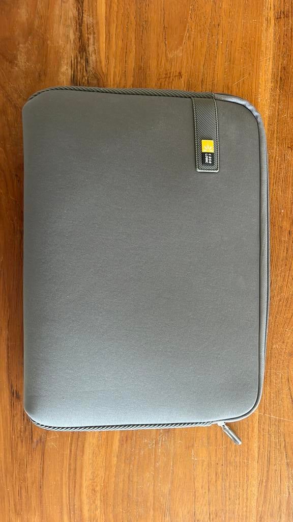 Laptophoes van Case Logic, Computers en Software, Laptophoezen, Ophalen of Verzenden, 15 inch, Zo goed als nieuw