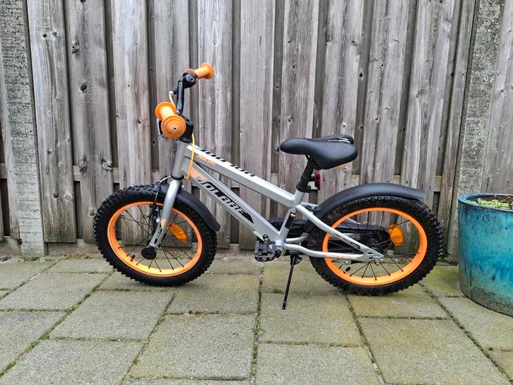 Volare jongensfiets 16 inch, Fietsen en Brommers, Fietsen | Jongens, Gebruikt, 16 inch, Handrem, Ophalen