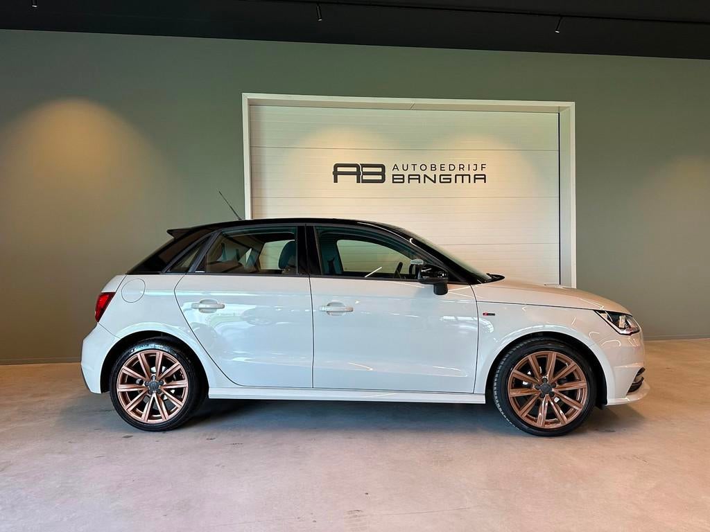 Audi A1 Sportback Audi A1 1.0 TFSI AUTOMAAT 5-deurs|ANDRENAL, Auto's, Audi, Stof, Met garantie (alle), 4 stoelen, 49 €/maand