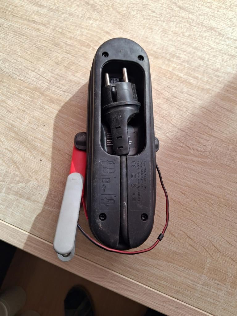 Acculader.  Bieden., Ophalen