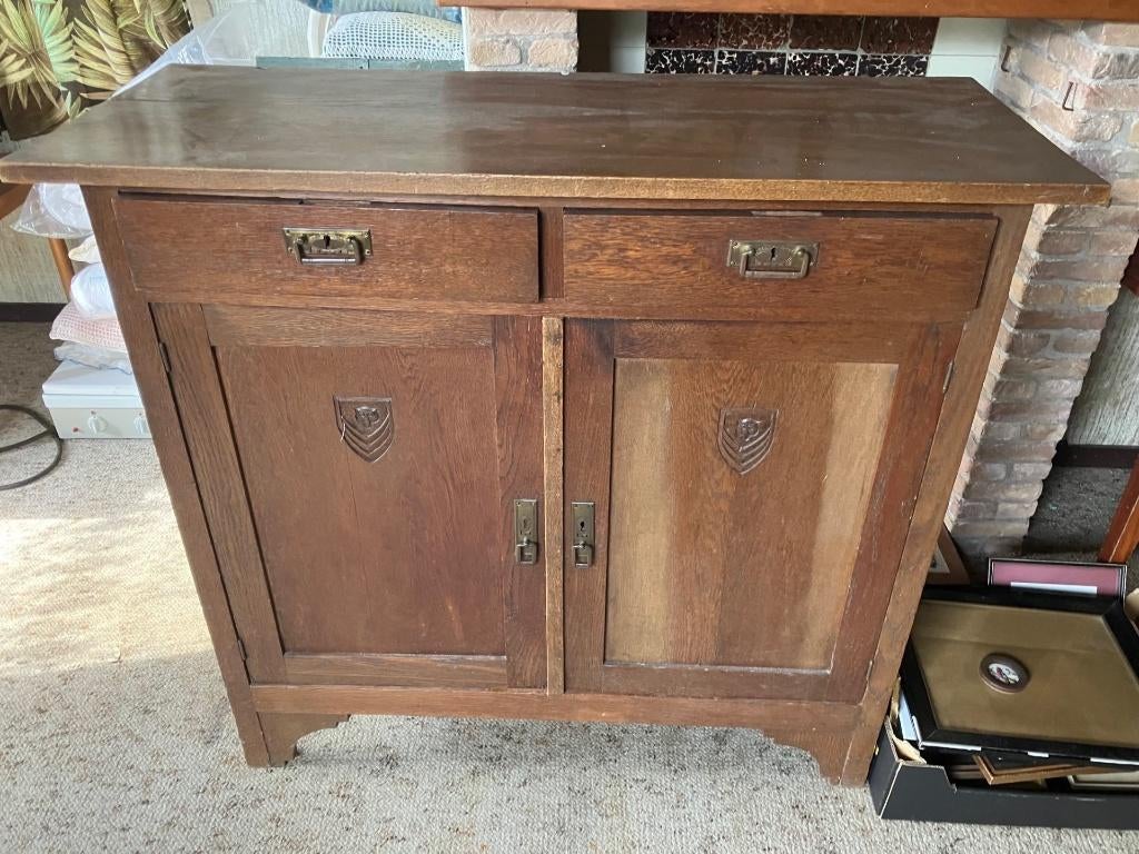 Laag eiken dressoir (rond 1930), Huis en Inrichting, Kasten | Dressoirs, Ophalen, Gebruikt, 100 tot 150 cm, Amsterdamse school