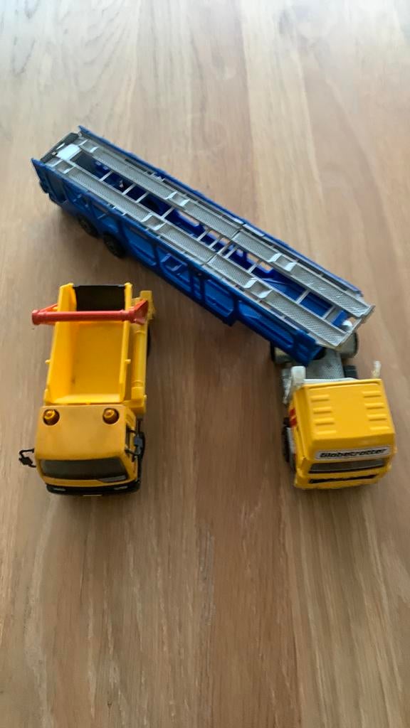 Volvo Globetrotter & Leyland truck, Hobby en Vrije tijd, Modelauto's | 1:43, Ophalen of Verzenden, Zo goed als nieuw, Bus of Vrachtwagen