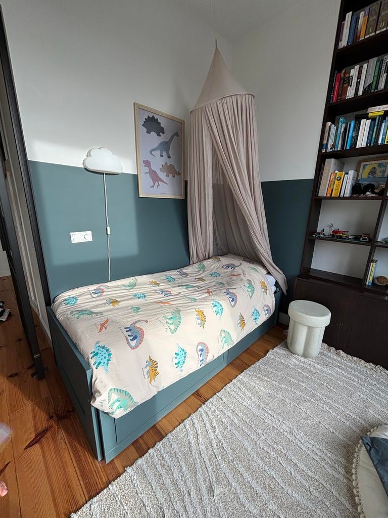 IKEA Brimnes uitschuifbaar bed met opberglades, Huis en Inrichting, Ophalen, Verstelbaar, Eenpersoons, Wit