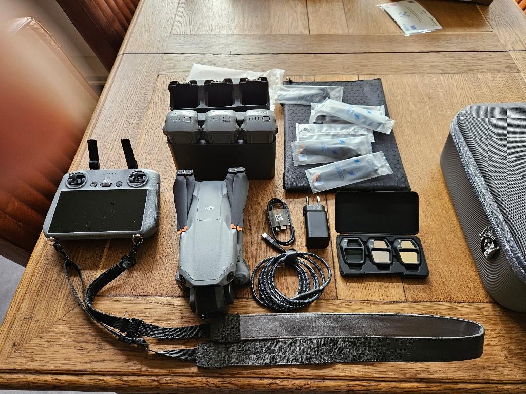 DJI Air 3S met vele extra's als nieuw, Zo goed als nieuw, DJI, Professionele drone, Meer dan 10 kilometer