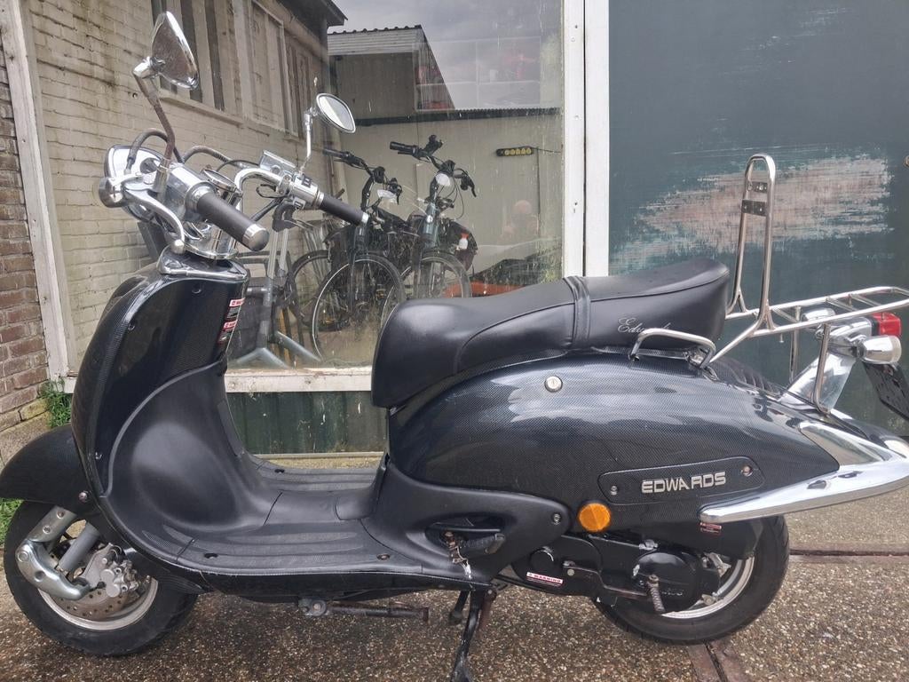 Mooie Edwards scooter!!! 450 euro !!!, Ophalen, Zo goed als nieuw, Benzine, Overige merken