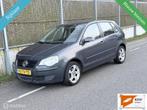 Volkswagen Polo 1.4-16V Optive NAP/AIRCO/NETTE AUTO/VELGEN, Voorwielaandrijving, 4 cilinders, Blauw, Bedrijf