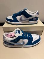 Dunk SB x Born & Raised One Block Down EU 42, Ophalen of Verzenden, Zo goed als nieuw, Overige kleuren
