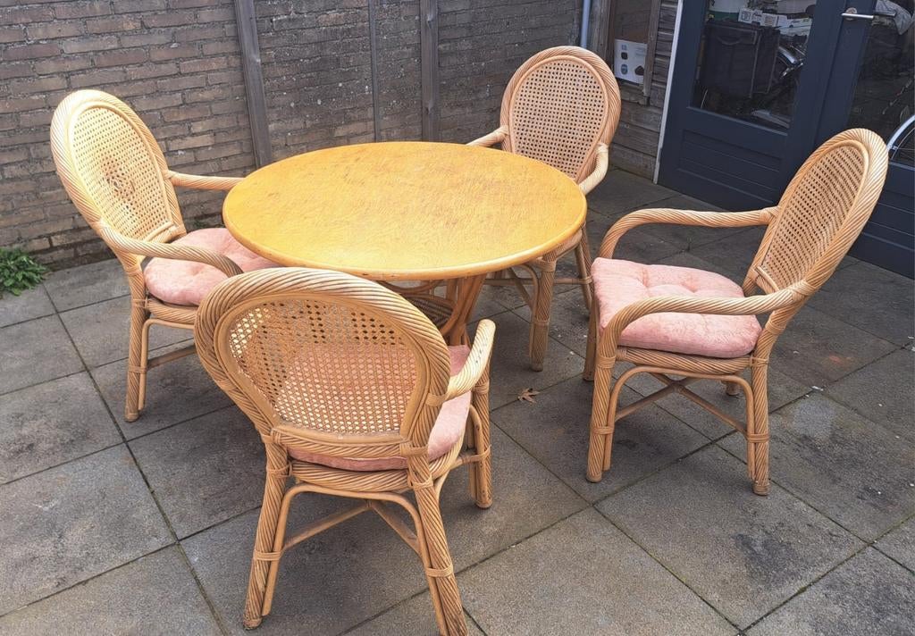 Ronde rotan tuinset met 4 stoelen., Tuin en Terras, Tuinsets en Loungesets, Ophalen, 4 zitplaatsen, Gebruikt, Rotan