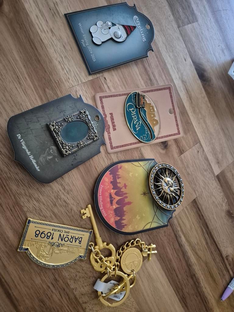 Efteling pins en sleutelhanger, Verzamelen, Efteling, Ophalen of Verzenden
