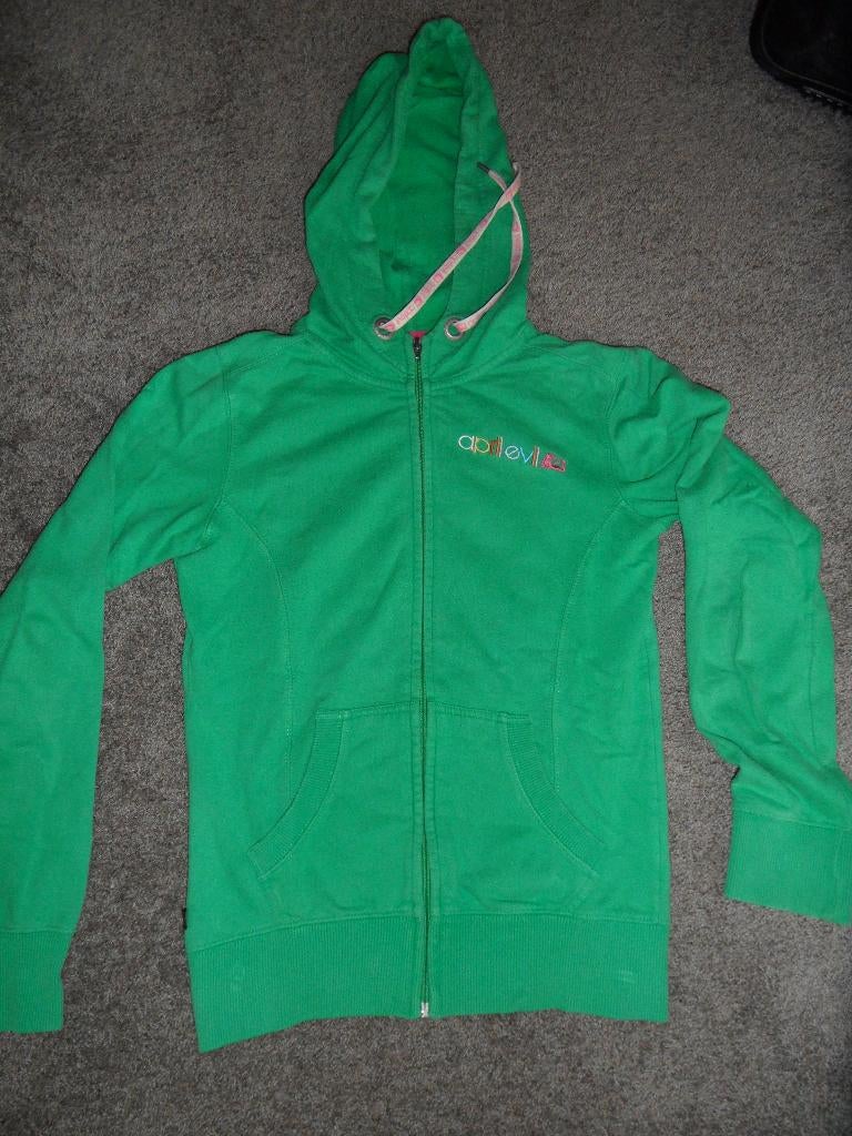 Supersportief meidenvest van April Evil, maat S, Kleding | Dames, Ophalen of Verzenden, Gedragen, Maat 36 (S), Groen