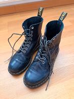 Dr. Martens 1460 Pascal Zwart Slangenleer Maat 39, Ophalen of Verzenden, Gedragen, Zwart, Lage of Enkellaarzen