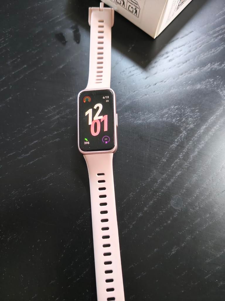 Huawei band 10 dames, Sieraden, Tassen en Uiterlijk, Smartwatches, Ophalen of Verzenden, Zo goed als nieuw, Roze, Android