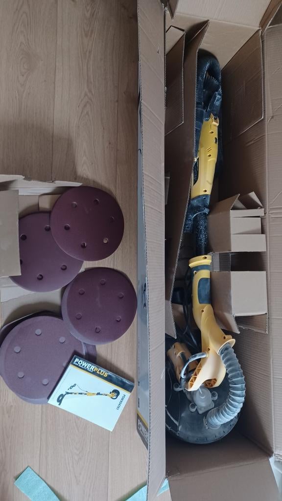 Powerplus POWX0476 Drywall Sander - 710W, Ophalen, Zo goed als nieuw, 600 tot 1200 watt, Overige typen