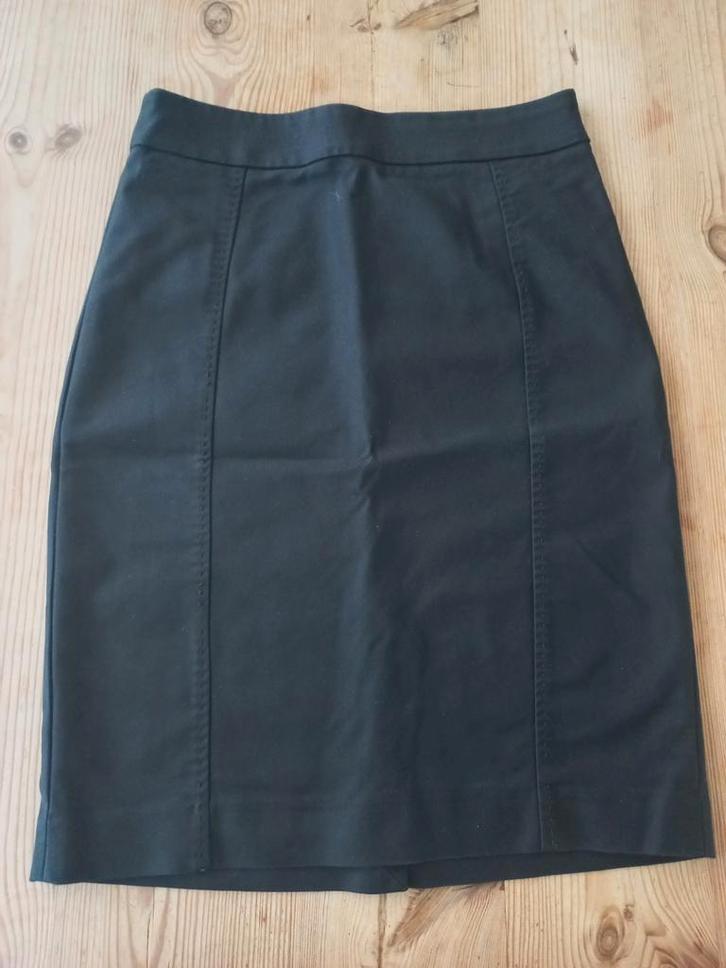 Zwarte kokerrok Mango maat 36, Kleding | Dames, Rokken, Zo goed als nieuw, Maat 36 (S), Zwart, Boven de knie, Ophalen of Verzenden