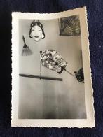 Foto Nederlands-Indië Balineesch Vrouwenmasker, Verzamelen, Foto's en Prenten, Ophalen of Verzenden, Voor 1940, Gebruikt, Foto