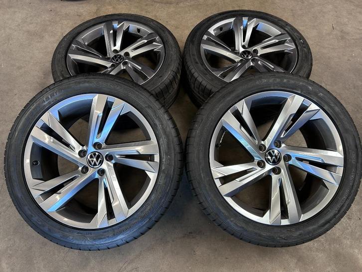 19 inch originele Valencia velgen + zomerbanden VW Tiguan, Auto-onderdelen, Banden en Velgen, Banden en Velgen, Zomerbanden, 19 inch