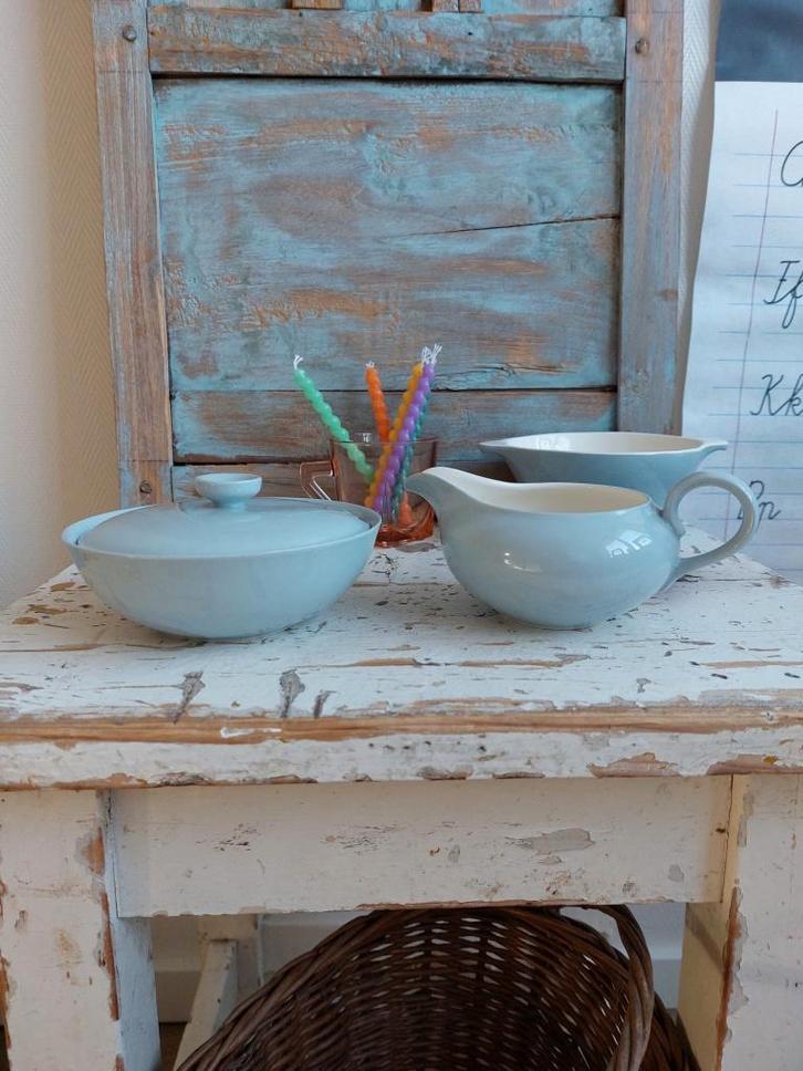 Pastelblauw P. Regout servies onderdelen, Antiek en Kunst, Antiek | Servies los, Ophalen of Verzenden