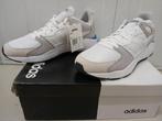 Nieuwe Adidas sneaker maat 45 1/3, Wit, Nieuw, Ophalen of Verzenden, Sneakers of Gympen