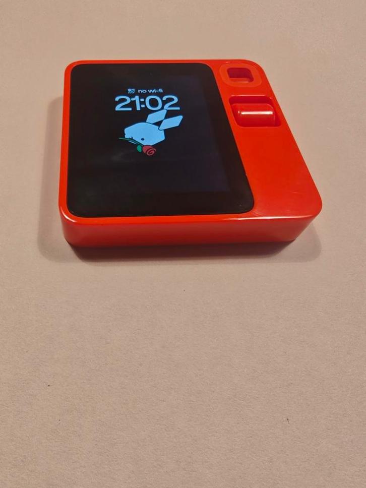 Rabbit R1 - Nieuwstaat, Computers en Software, Chromebooks, Zo goed als nieuw, 10 inch of minder, Touchscreen, Ophalen of Verzenden