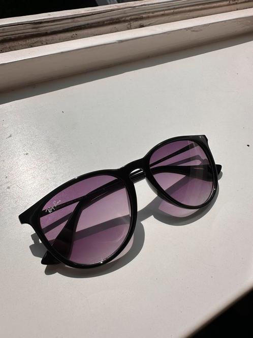 Ray-Ban Chris Zonnebril (RB4187) – Mat Zwart – Origineel, Sieraden, Tassen en Uiterlijk, Zonnebrillen en Brillen | Dames, Zo goed als nieuw