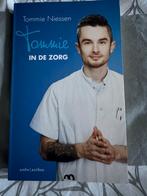 Tommie in de Zorg - Tommie Niessen, Ophalen of Verzenden, Zo goed als nieuw, Overige