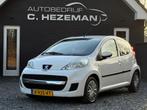 Peugeot 107 1.0-12V XR Automaat Airco 5 Deurs 102DKM Toerent, Auto's, Voorwielaandrijving, Gebruikt, Zwart, 4 stoelen
