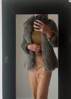 Kort winterjas fake fur grijs/zwart maat 38, Ophalen of Verzenden, Zo goed als nieuw, Maat 38/40 (M), Grijs