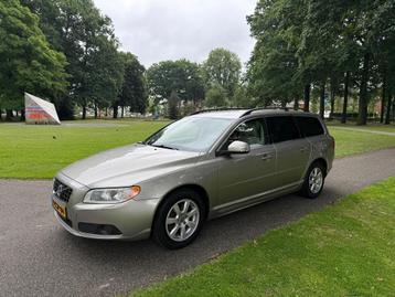 Volvo V70 2.0D Summum Nette en goed onderhouden beschikbaar voor biedingen