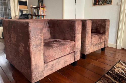 2 faux lederen / suède fauteuils, Huis en Inrichting, Fauteuils, Zo goed als nieuw, Overige materialen, 75 tot 100 cm, 75 tot 100 cm