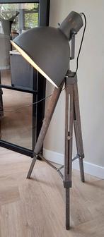 Vloerlamp stalamp grijs, Huis en Inrichting, Lampen | Vloerlampen, 150 tot 200 cm, Zo goed als nieuw, Ophalen