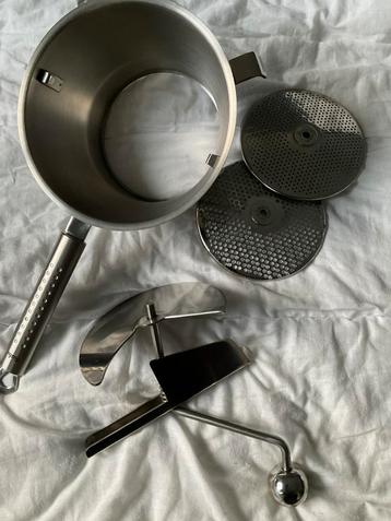 Fissler Magic roerzeef, passe vite, draaizeef beschikbaar voor biedingen