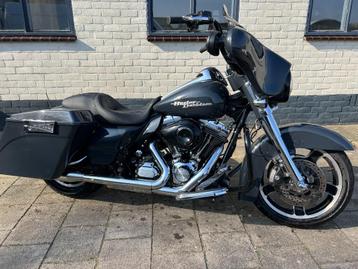 Harley Davidson Street Glide FLHX 103 zeer aparte kleur 2012 beschikbaar voor biedingen